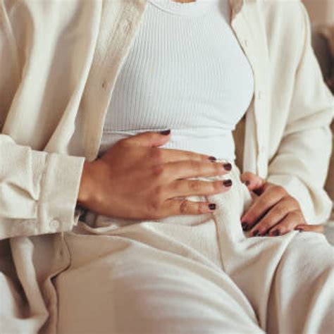 Say Goodbye to Bloating: Simple Solutions to Manage Bloating | Origins ...