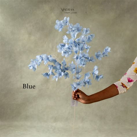 Shower Stick – Madras Prop Store