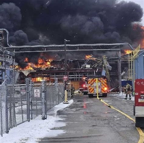 Massive Explosion, Fire Injures 13 —Including 6 Firefighters — At ...