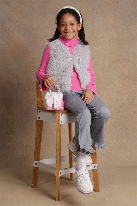 One Friday Kids Girls Grey Faux Fur Shrug – One Friday World