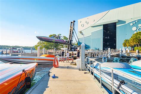 Boat Service, Boat Repairs, Boat Launch | Haulover Marine Center