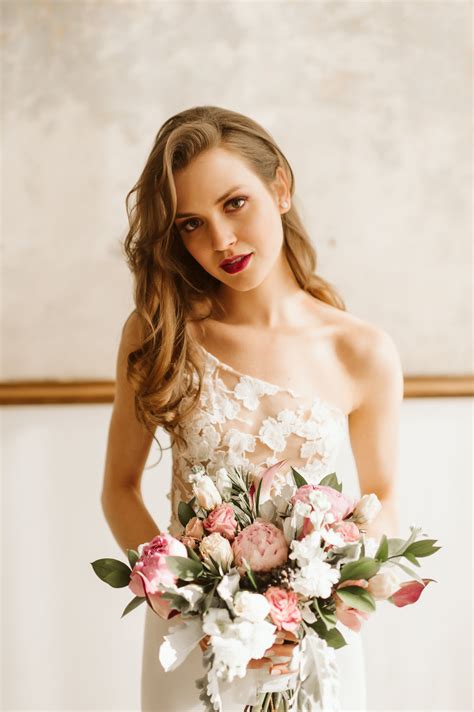 Natural & Clean Beauty - Makeup Services in Nashville, TN — Poppy & Monroe