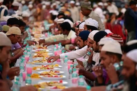 Another Example Of Communal Harmony, Ayodhya Temple Hosts Iftar For ...
