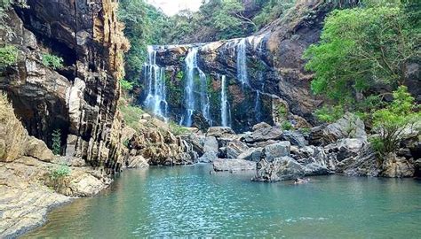 Karnataka Waterfalls Offers A Blissful Retreat To The Naturalists