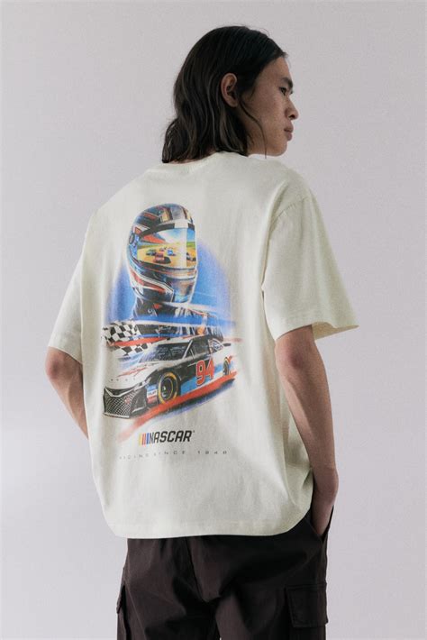 Loose Fit T-shirt - Cream/NASCAR - Men | H&M IN