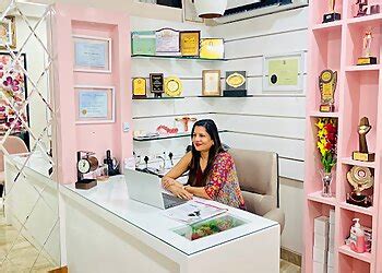 3 Best Gynaecologist Doctors in Indore, MP - Expert Recommendations