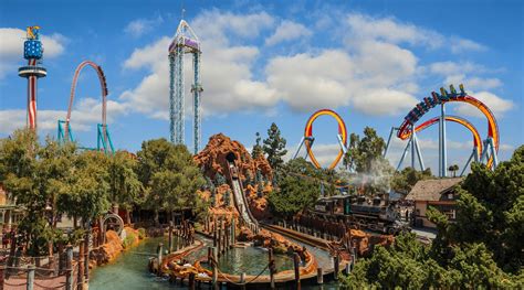 Knott's Berry Farm admission tickets | musement
