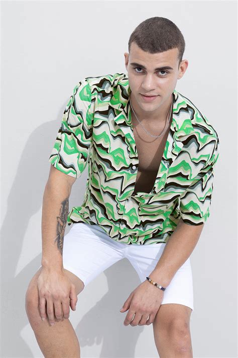Buy Men's Electro Wave Green Shirt Online | SNITCH