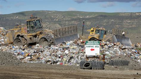 Tow truck driver killed in accident at Simi Valley landfill