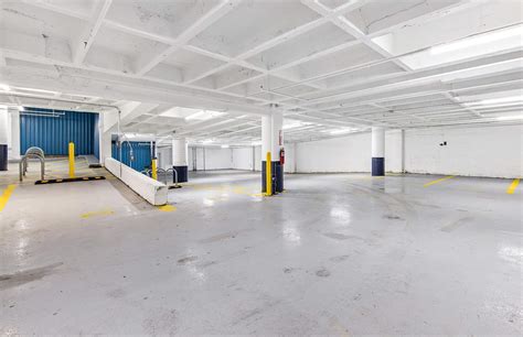 The Medallion: Lakeview Chicago Luxury Apartments