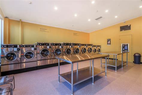 Plympton Park - Star Laundromat
