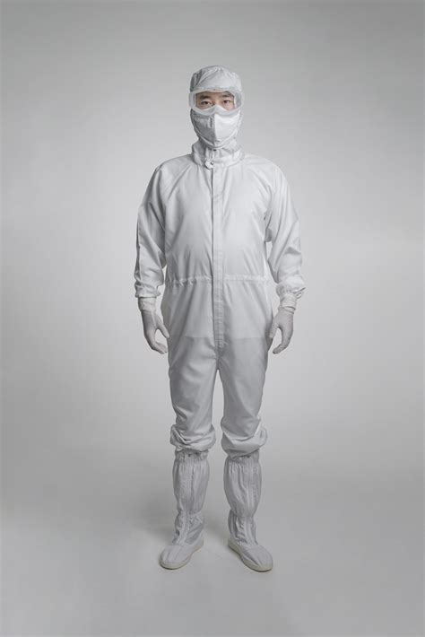 Cleanroom Bunny Suits: Proper Gowning Methods - Cleanroom Suit ...