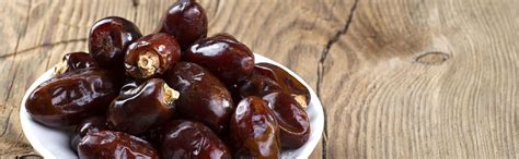 Lagom Gourmet Seedless Omani Dates 1 kg | Premium Dry Fruits | All ...