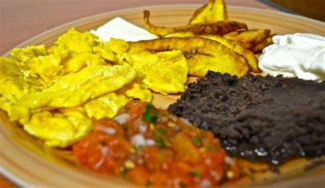 Top 14 Best Guatemalan Foods and Dishes That You Must Try