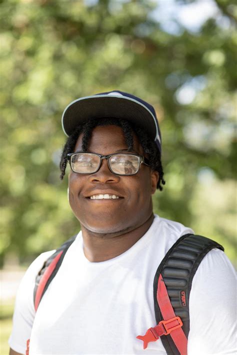 Duane Carter – The Daily Eastern News