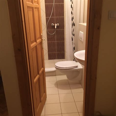 SZENT GELLERT BORHAZ ES VENDEGFOGADO (Mako) - Guesthouse Reviews ...