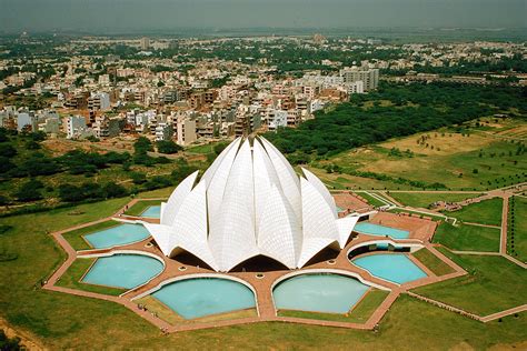 TWO MONTHS AT THE LOTUS TEMPLE – Bahá'í Recollections