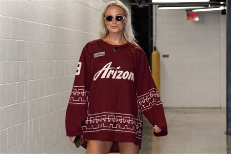 Sophie Cunningham News - Latest Sophie Cunningham News, Stats & Updates