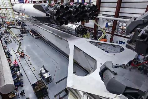 Falcon Heavy Rocket 的图像结果