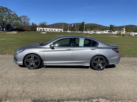 2016 Honda Accord V-6 Touring | Gallimore Auto