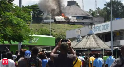 Australia sending troops, police to Solomons amid unrest - Second day ...
