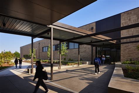 Wy'east Middle School — R&C Management Group, LLC