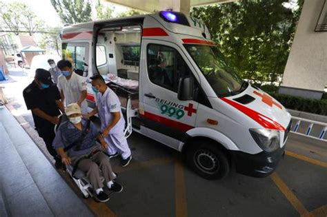 北京“999”非急救医疗服务专用车投入使用