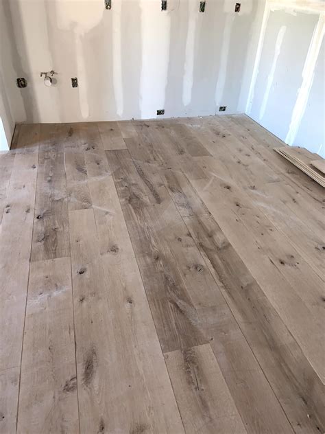 Wide Plank Antique White Oak Flooring Unfinished - Southend Reclaimed