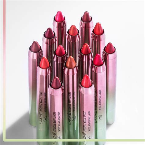 Lakme 9 to 5 Lipstick Shades With Price For That Long-Lasting Effect