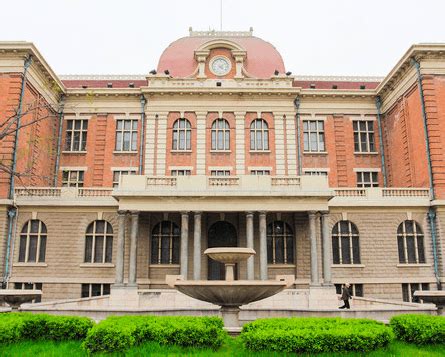 校园风景 学校概况--天津外国语大学