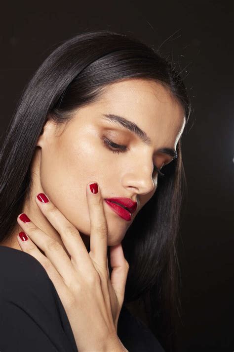 How To Ace The Cherry Cola Beauty Trend Like A Pro | Grazia India