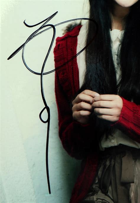 中国内地女演员 韩雪 签名照片在线拍卖，中国内地女演员 韩雪 签名照片价格、图片－雅昌得藏－在线拍