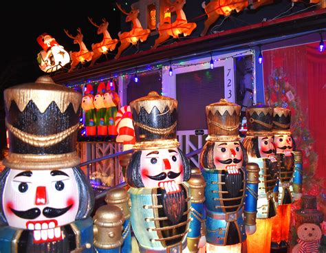 Christmas cheer spreads smiles far and wide | The Daily World