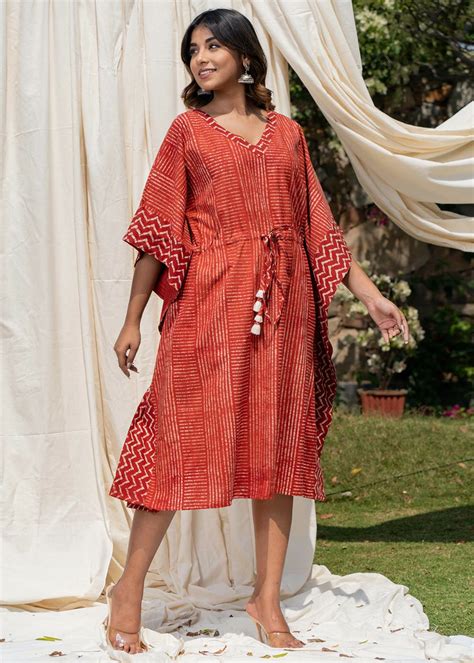Get Natural Red Block Printed Cotton Kaftan at ₹ 1950 | LBB Shop