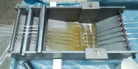 Paradise Industries Ahmedabad - Roller Conveyor Manufacturer Supplier