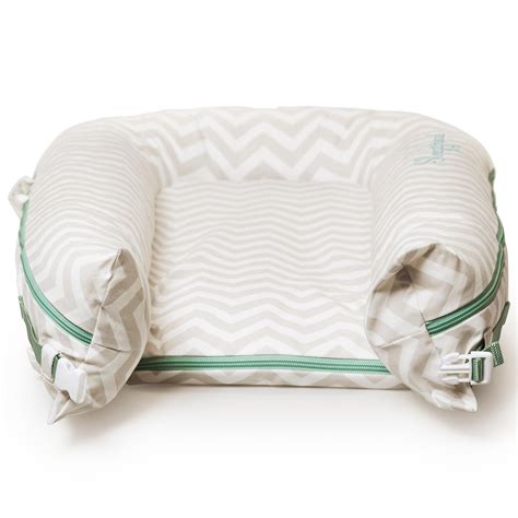 Sleepyhead Deluxe Portable Baby Pod, Chevron, 0-8 months