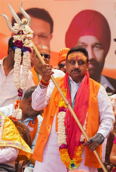 Delhi: BJP's LS poll candidates from South Delhi, Chandni Chowk file ...