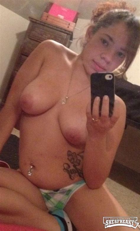 Funny Nude Selfie