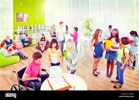 Professor Meeting 的图像结果