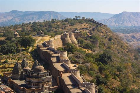 Visit Ranakpur Temple & Kumbhalgarh Fort : Udaipur Drop from Jodhpur ...