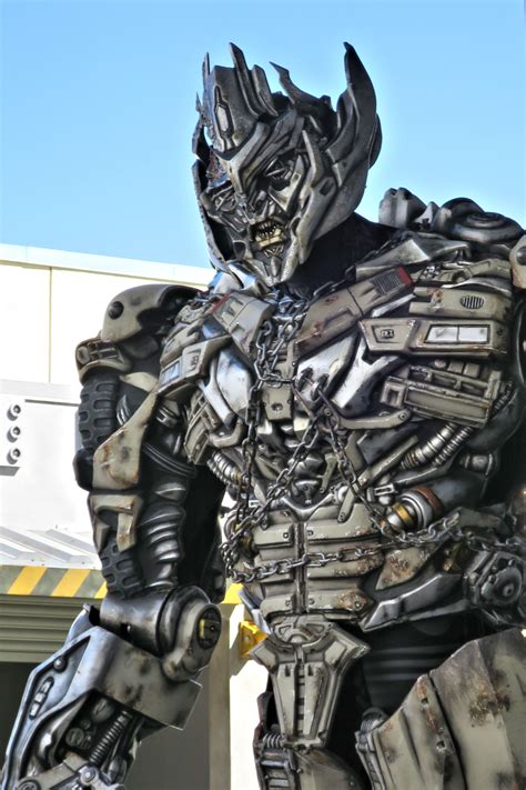 Megatron - Universal Studios | Megatron, Universal studios, Optimus ...