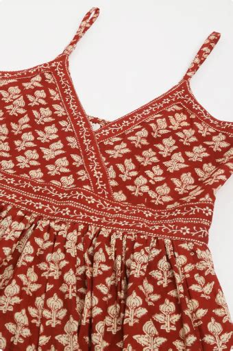 Divena Maroon Floral printed Cotton Tiered Dress with Smoking Back