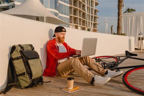 Different Types of Training Methods 的图像结果