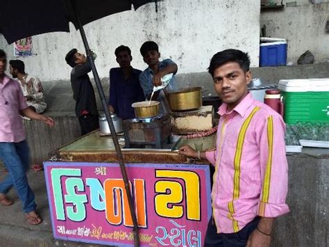 Shree Krishna Tea Stall, Ahmedabad, 2HR7+4FQ - Restaurant reviews