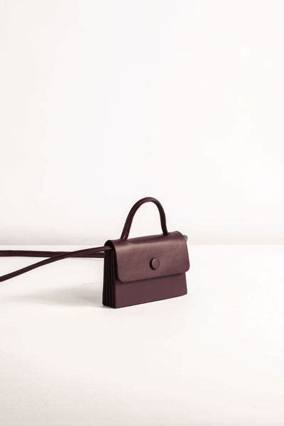 Shop Joe Mini Cherry Red Bag Online 2025 – Tann-ed