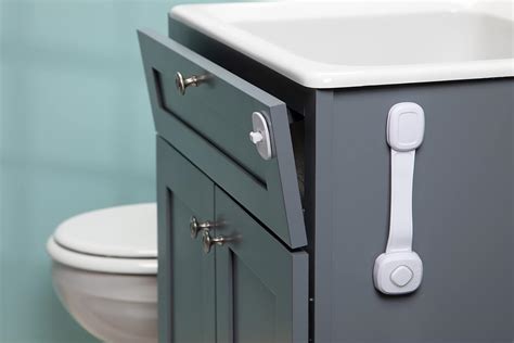 Safety 1st Room Solutions: No-Tools Baby Proof India | Ubuy
