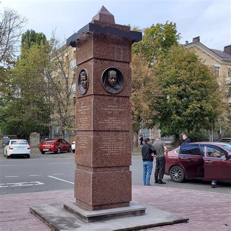 Monument to Yuliya Vrevskaya, Rimma Ivanova and Matrena Nazdracheva ...