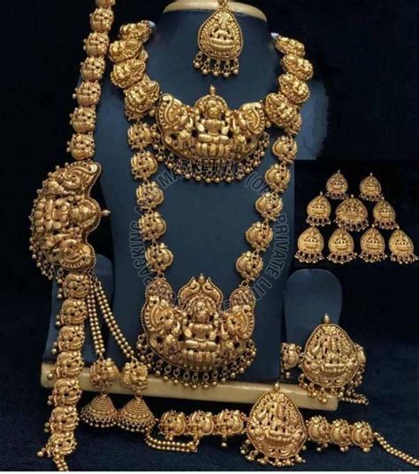 Temple Design Antique Bridal Jewellery Set Exporter, Supplier from Mandi
