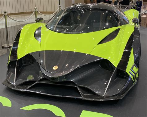 File:Devel Sixteen.jpg - Wikimedia Commons