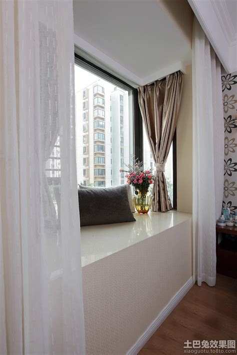 18个时尚小户型飘窗窗帘设计效果图 诗意飘窗设计案例-家居快讯-广州房天下家居装修